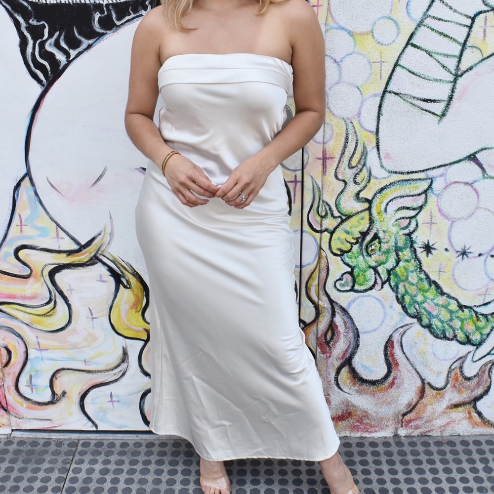 Strapless dress